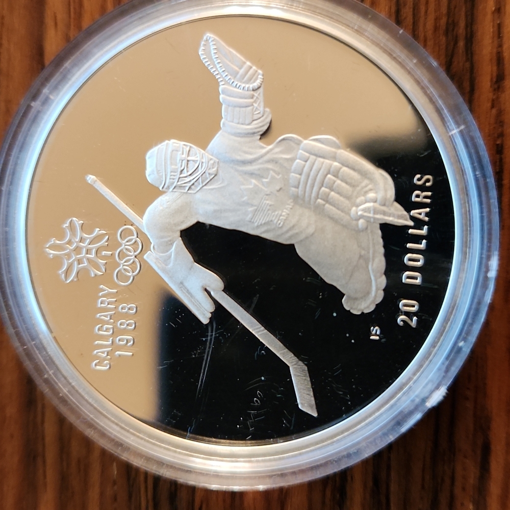 🆕️💘HOST PICK💘 1986 $20 Silver Dollar Olympic Hockey Games 1988, Uncirculated